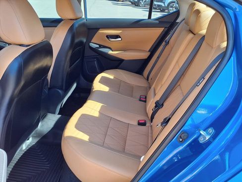 Used 2023 Nissan Sentra SV w/ SV Premium Package image 11