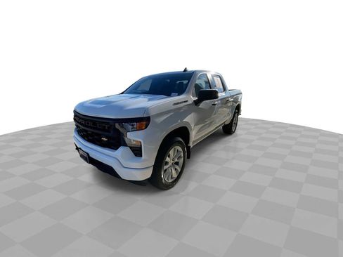 Used 2024 Chevrolet Silverado 1500 Custom image 4