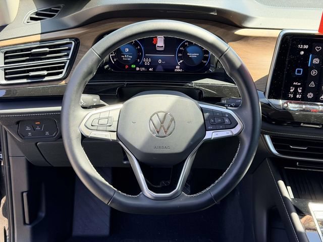 Used 2026 Volkswagen Atlas SE AWD/4WD image 18