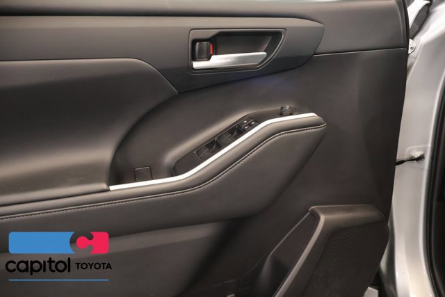 Certified 2021 Toyota Highlander XSE AWD/4WD image 10