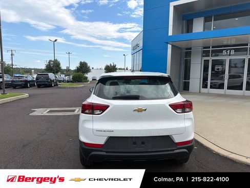 Used 2023 Chevrolet TrailBlazer LS FWD image 5