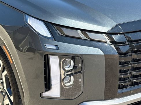 Used 2023 Hyundai Palisade Limited AWD/4WD image 4