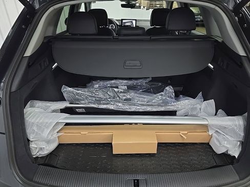 Used 2025 Audi Q5 2.0T Premium w/ Convenience Plus Package image 12