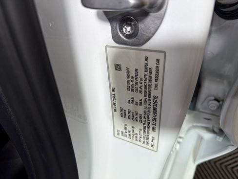 Used 2022 Tesla Model 3 Long Range image 29