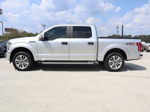 Used 2017 Ford F150 XL w/ Equipment Group 101A Mid image 3