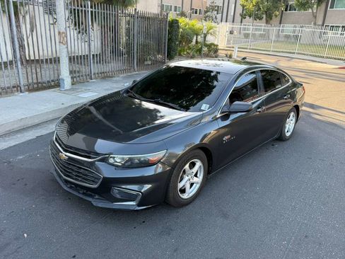 Used 2017 Chevrolet Malibu LS FWD image 4
