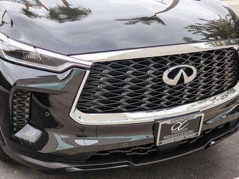 Certified 2024 INFINITI QX60 Luxe w/ Performance Audio Package FWD image 9