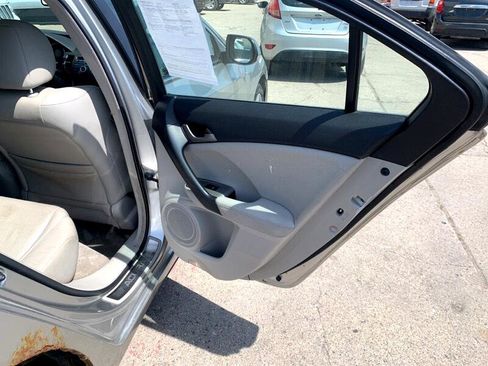 Used 2009 Acura TSX w/ Technology Package image 10
