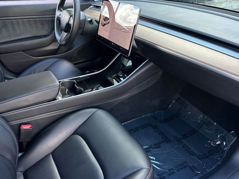 Used 2018 Tesla Model 3 Long Range image 13