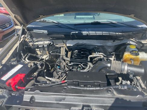 Used 2014 Ford F150 XLT w/ XLT Chrome Package RWD image 12