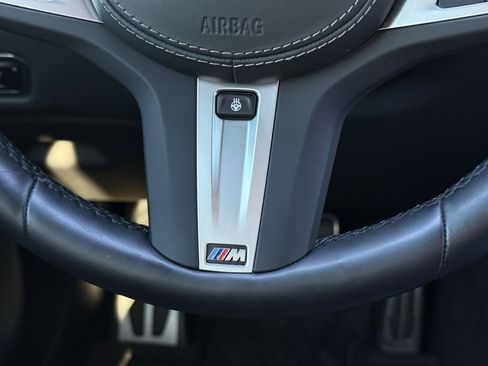 Used 2022 BMW X7 M50i image 27