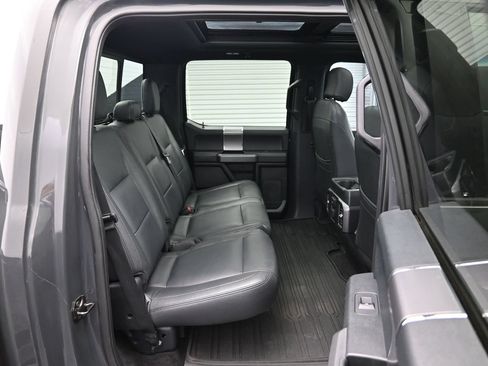 Used 2016 Ford F150 XLT w/ Equipment Group 302A Luxury AWD/4WD image 12