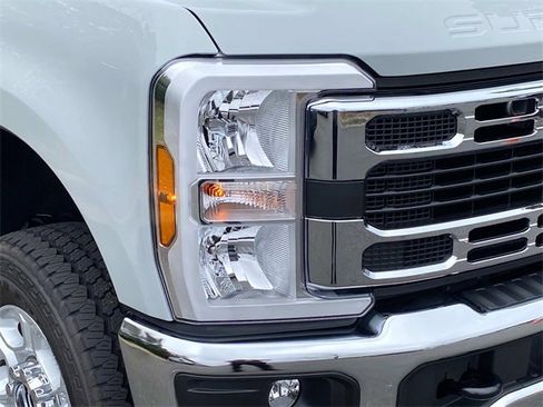 Used 2025 Ford F250 XLT w/ 360-Degree Camera Package image 4