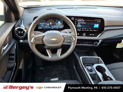 New 2026 Chevrolet Equinox LT FWD image 7