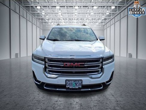 Used 2022 GMC Acadia SLT w/ Technology Package AWD/4WD image 4