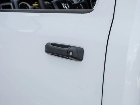 Used 2017 RAM 2500 Tradesman w/ Power & Remote Entry Group RWD image 31