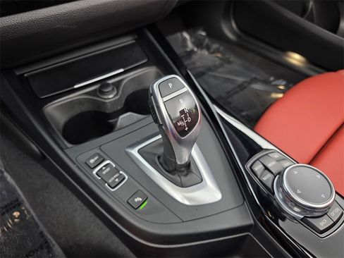 Used 2016 BMW 228i Convertible image 21