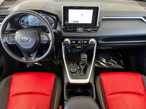 Certified 2025 Toyota RAV4 LE AWD/4WD image 13