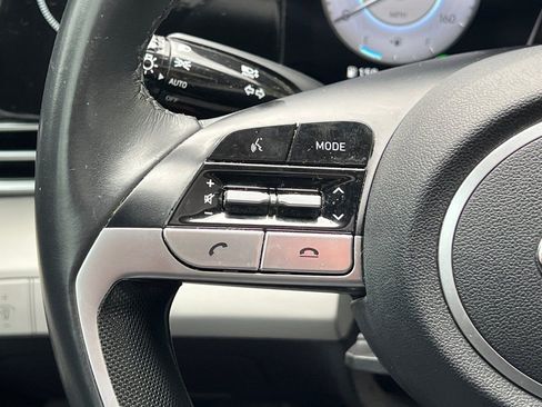 Used 2023 Hyundai Elantra Limited FWD image 31