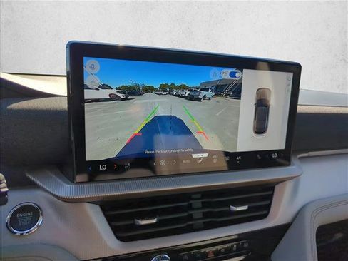 New 2025 Ford Explorer Active w/ Active Comfort Package image 13