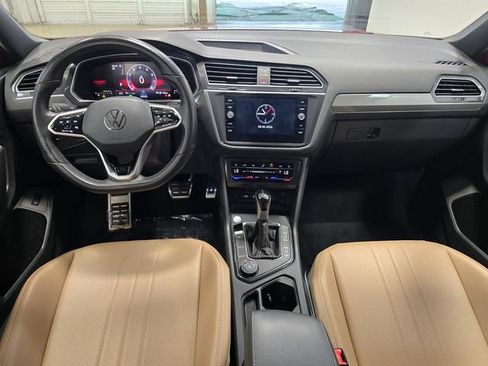 Certified 2024 Volkswagen Tiguan SE R-Line AWD/4WD image 12