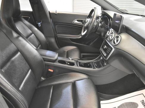 Used 2019 Mercedes-Benz CLA 250 4MATIC w/ Premium Package image 20