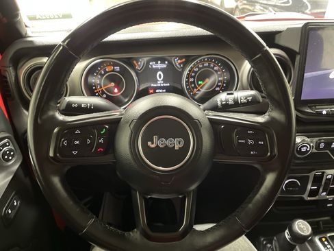 Used 2018 Jeep Wrangler Unlimited Sport S AWD/4WD image 31