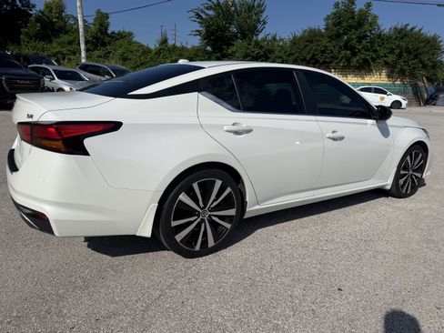 Used 2019 Nissan Altima 2.5 SR w/ SR Premium Package FWD image 7