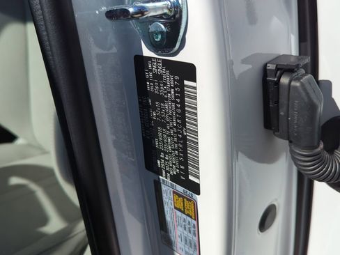 New 2026 Kia Sorento S image 32