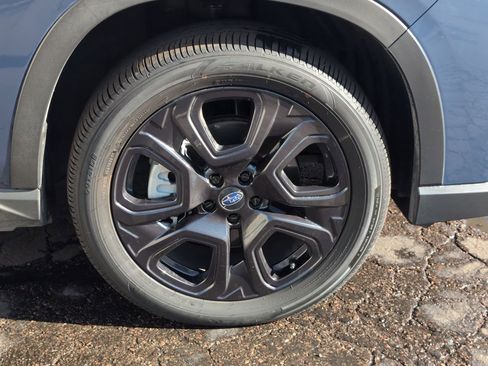 Used 2023 Subaru Ascent Onyx Edition image 9