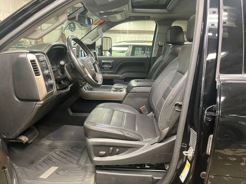 Used 2018 GMC Sierra 3500 Denali w/ Duramax Plus Package AWD/4WD image 14