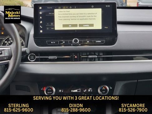 Used 2025 Mitsubishi Outlander SE image 28