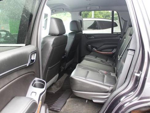 Used 2018 Chevrolet Tahoe Premier AWD/4WD image 16