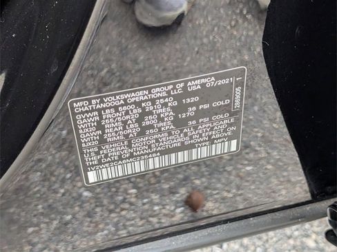 Used 2021 Volkswagen Atlas Cross Sport SE image 18