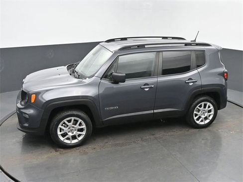 Used 2022 Jeep Renegade Latitude image 39