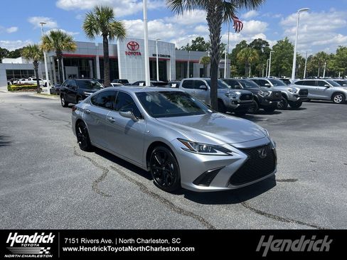 Used 2022 Lexus ES 350 F Sport w/ Accessory Package 2 FWD image 1