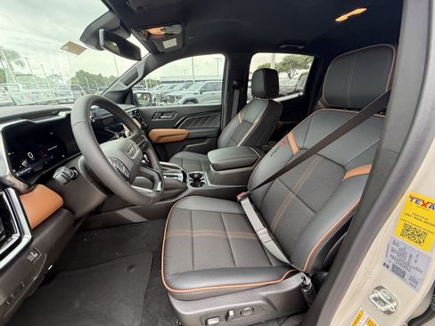 New 2026 GMC Canyon AT4 AWD/4WD image 17