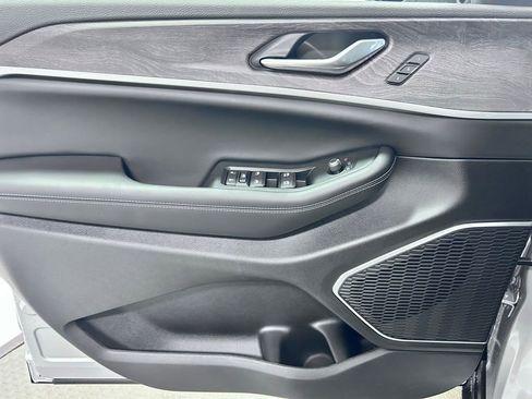 New 2026 Jeep Grand Cherokee Limited AWD/4WD image 4