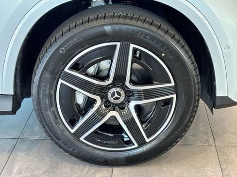 Used 2026 Mercedes-Benz GLC 300 4MATIC image 31