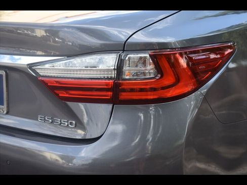 Used 2016 Lexus ES 350 w/ Navigation System Package FWD image 51