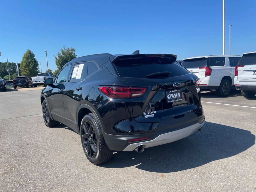 Used 2023 Chevrolet Blazer LT w/ Convenience Package FWD image 8