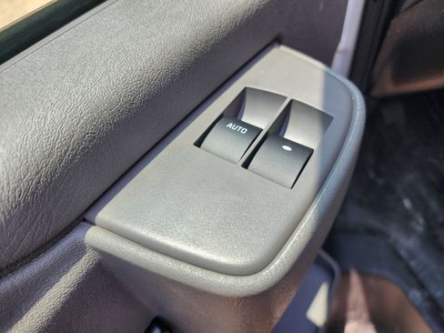 New 2024 Chevrolet Express 3500 w/ Power Convenience Package image 21