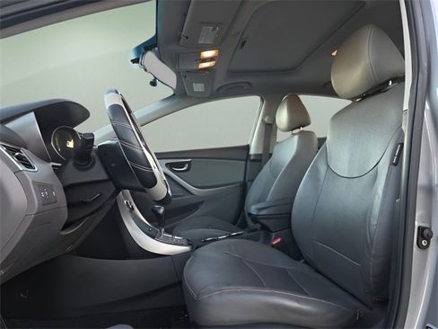 Used 2013 Hyundai Elantra Limited w/ Technology Pkg image 9