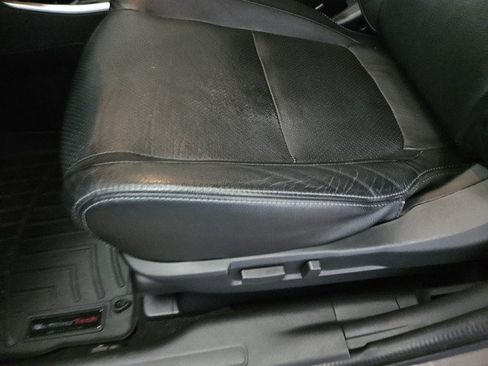 Used 2018 Mitsubishi Outlander LE FWD image 32