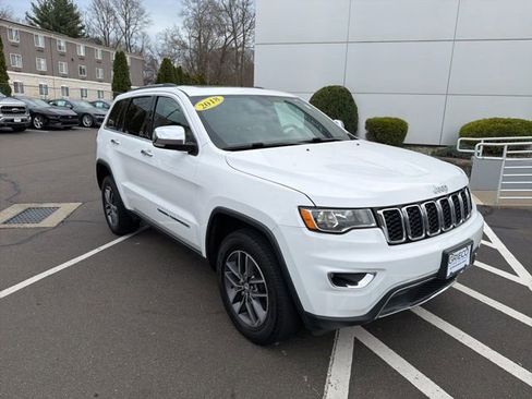 Used 2018 Jeep Grand Cherokee Limited AWD/4WD image 11