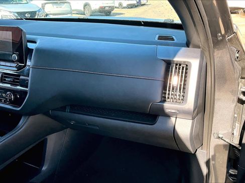 Certified 2023 Nissan Pathfinder Rock Creek image 17