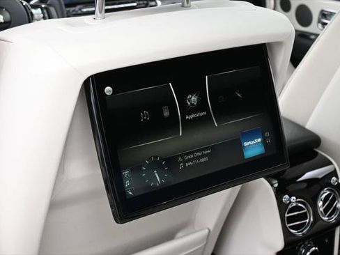 Certified 2022 Rolls-Royce Cullinan w/ Dark Exterior Package AWD/4WD image 27