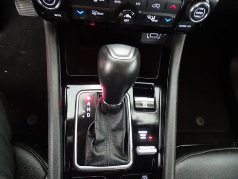 Certified 2025 Jeep Compass Limited AWD/4WD image 11
