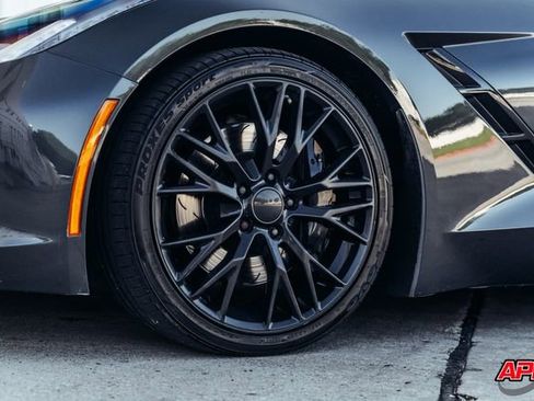 Used 2017 Chevrolet Corvette Stingray Coupe RWD image 50