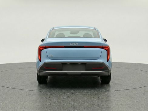 Used 2025 Kia K4 LXS image 7